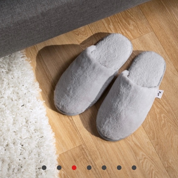 Faux Fur Slippers - Picture 2 of 3